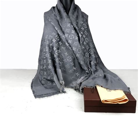 louis vuitton sjaal dames prijs|louis vuitton shawls.